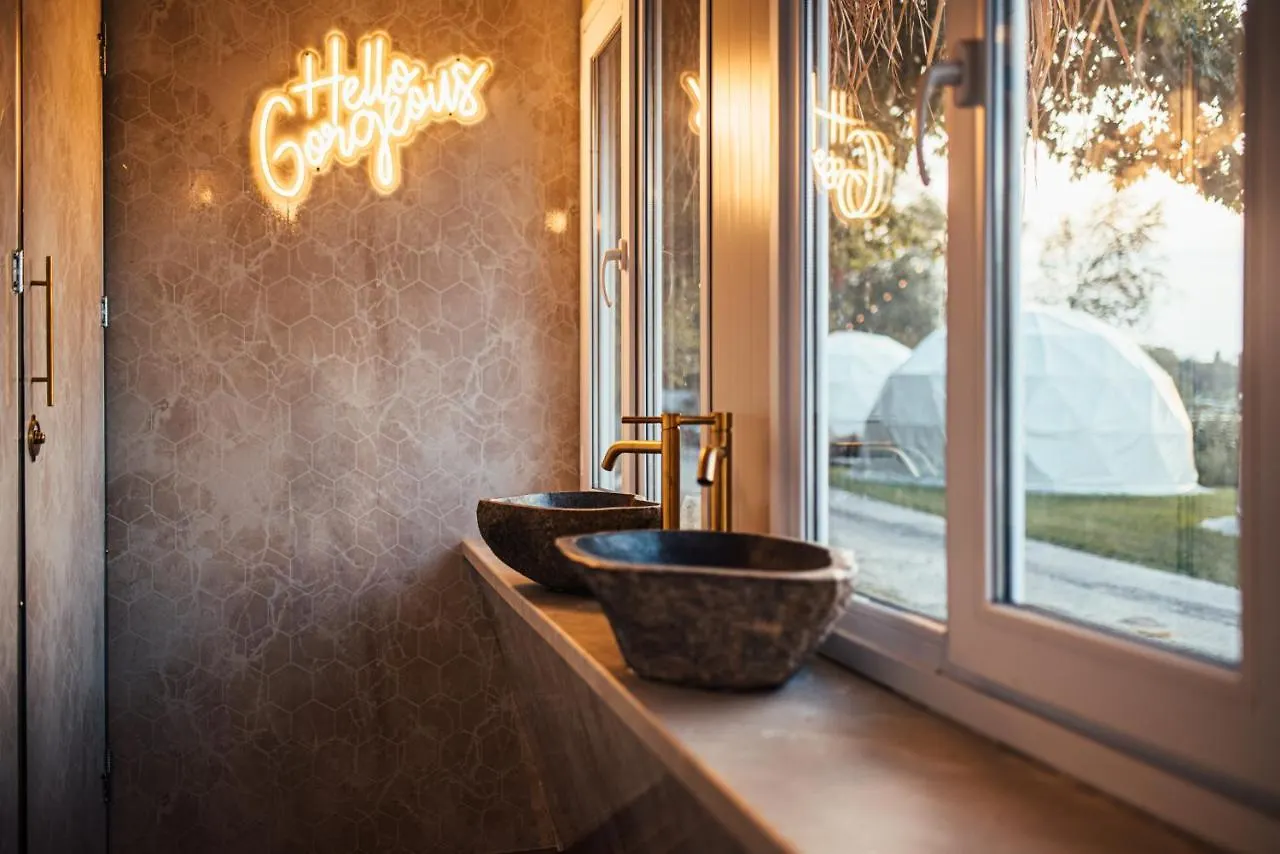 Glamping Blessed - Adult Only Hotel Best Luxe tent
